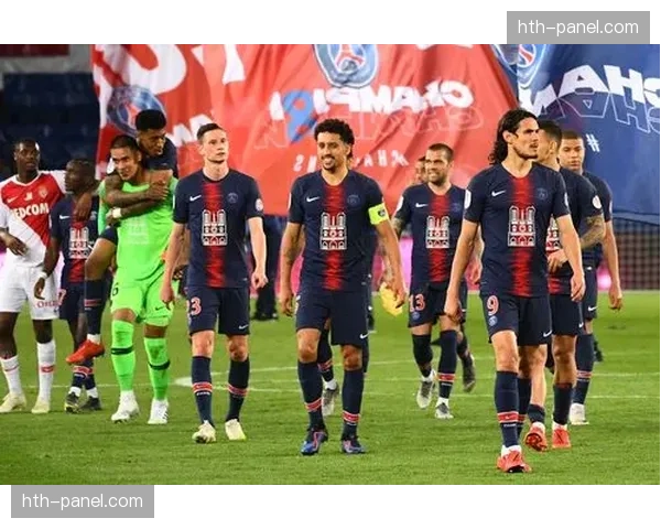 巴黎圣日耳曼暴露致命软肋,后防连续犯错导致客场失利 巴黎圣日耳曼暴露致命软肋,后防连续犯错导致客场失利