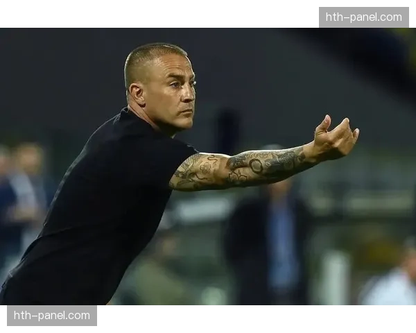 从垫底到安全:乌迪内斯主帅卡纳瓦罗如何带领球队完成保级逆袭 从垫底到安全:乌迪内斯主帅卡纳瓦罗如何带领球队完成保级逆袭